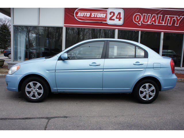 Hyundai Accent 2011 photo 3