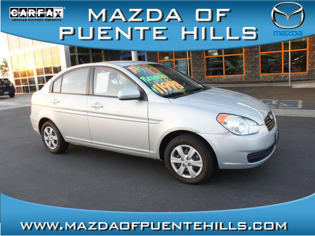 Hyundai Accent 2011 photo 2