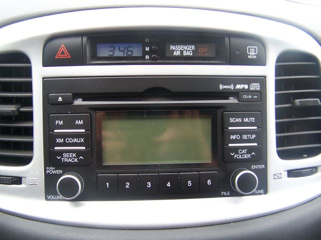 Hyundai Accent 2011 photo 0