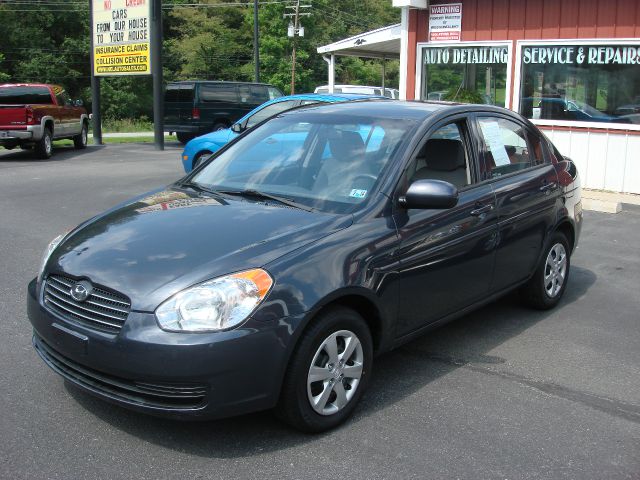 Hyundai Accent 2011 photo 2
