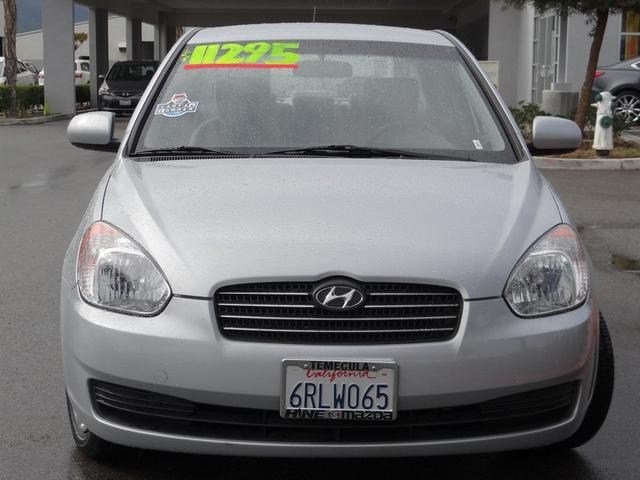 Hyundai Accent 2011 photo 1