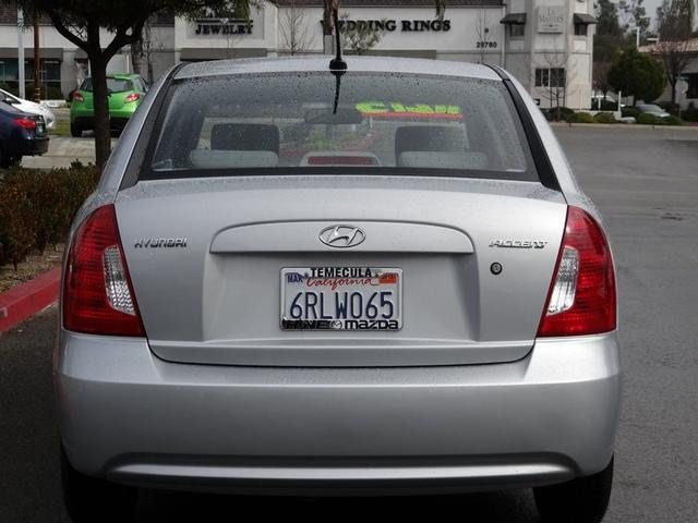 Hyundai Accent 2011 photo 4
