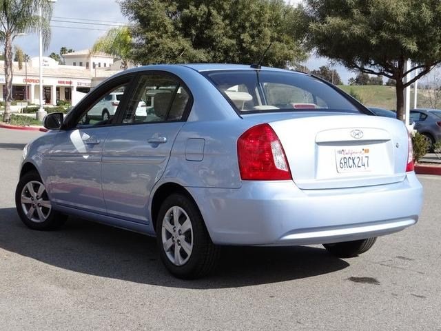 Hyundai Accent 2011 photo 1