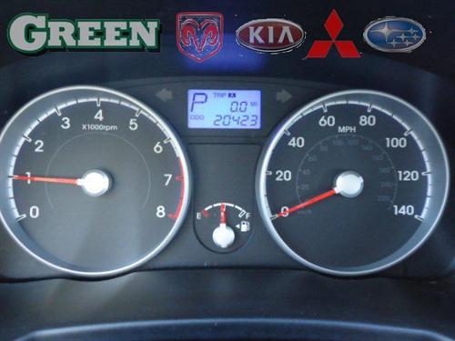 Hyundai Accent 2011 photo 2
