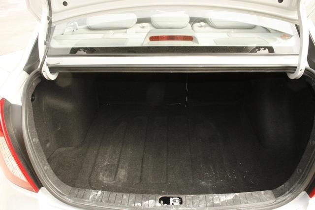 Hyundai Accent 2011 photo 4