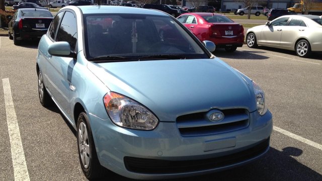 Hyundai Accent 2011 photo 3