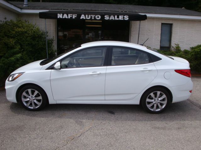 Hyundai Accent 2012 photo 4