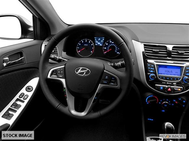 Hyundai Accent 2012 photo 2