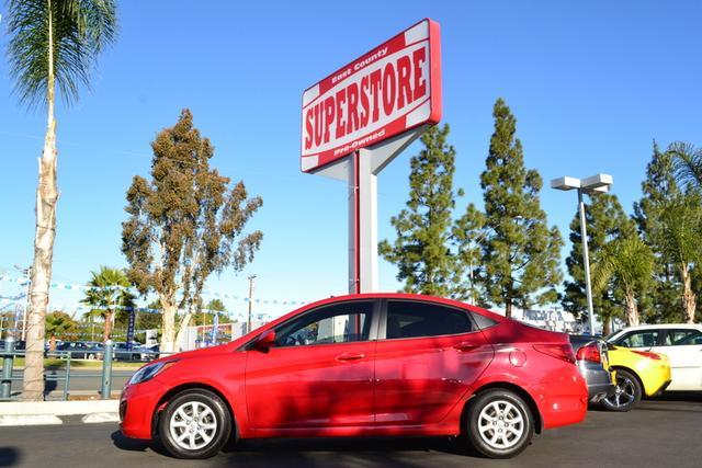 Hyundai Accent 2012 photo 3