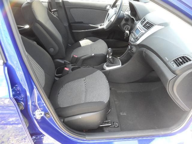 Hyundai Accent 2013 photo 2