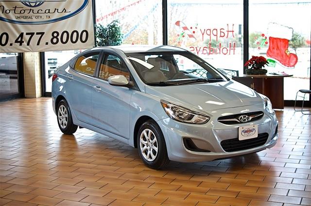 Hyundai Accent FWD 4dr Sport Sedan