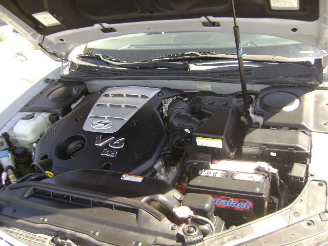 Hyundai Azera SLT 25 Sedan