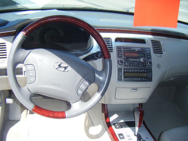 Hyundai Azera 2006 photo 2