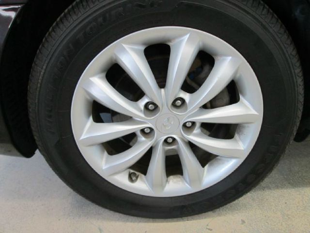 Hyundai Azera SE Sedan