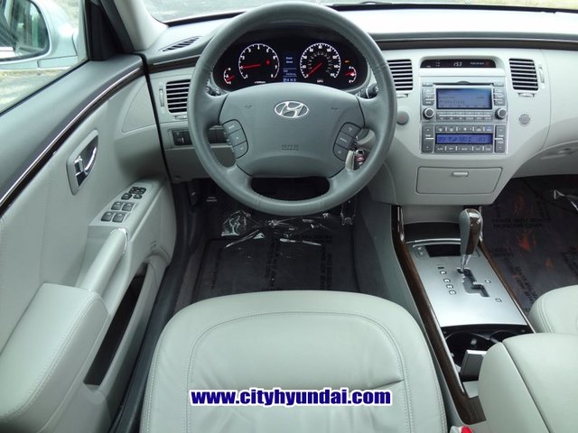 Hyundai Azera 2011 photo 1