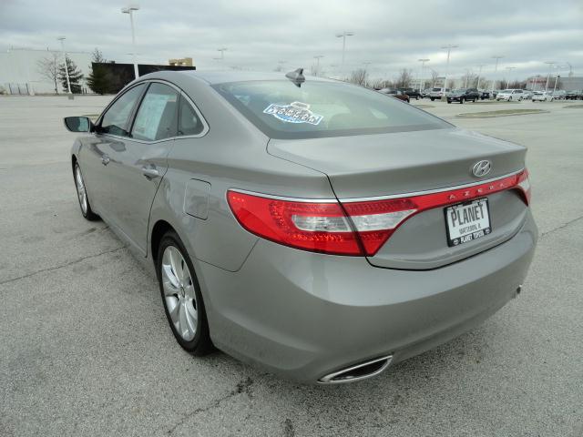 Hyundai Azera 2012 photo 5