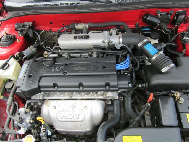 Hyundai Elantra 1997 photo 4