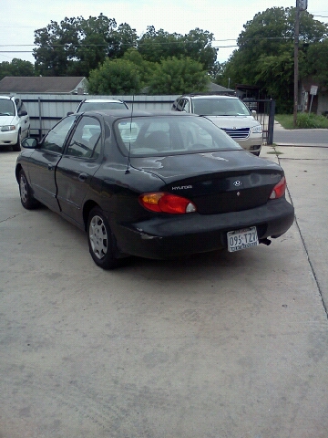 Hyundai Elantra 1999 photo 1