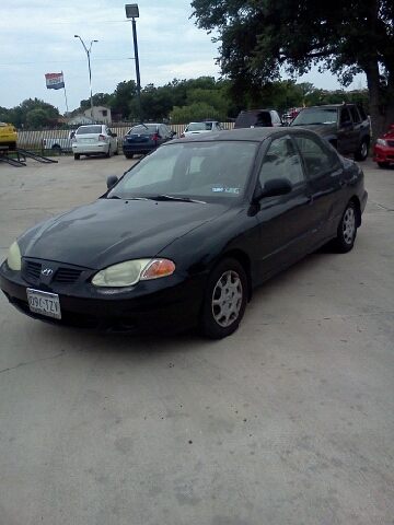 Hyundai Elantra 1999 photo 3