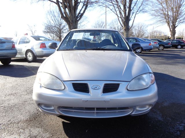 Hyundai Elantra 1999 photo 2