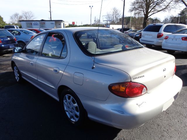 Hyundai Elantra 1999 photo 4