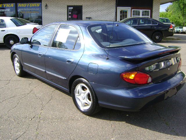 Hyundai Elantra 1999 photo 2