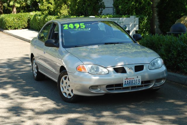 Hyundai Elantra 1999 photo 4