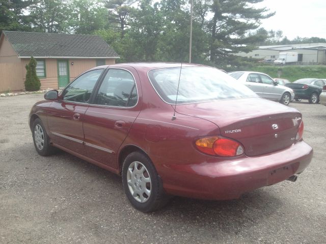 Hyundai Elantra 2000 photo 10