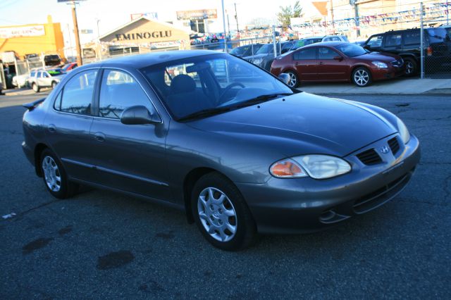 Hyundai Elantra 2000 photo 4
