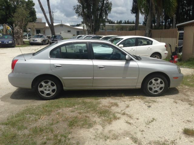 Hyundai Elantra 2001 photo 4