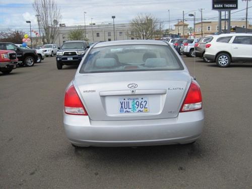 Hyundai Elantra 2001 photo 2