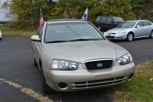 Hyundai Elantra 2001 photo 3