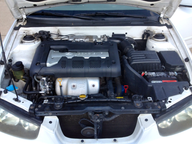 Hyundai Elantra FWD 4dr Sport Sedan