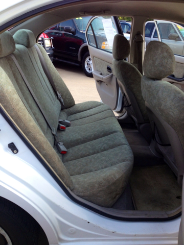 Hyundai Elantra 2001 photo 3