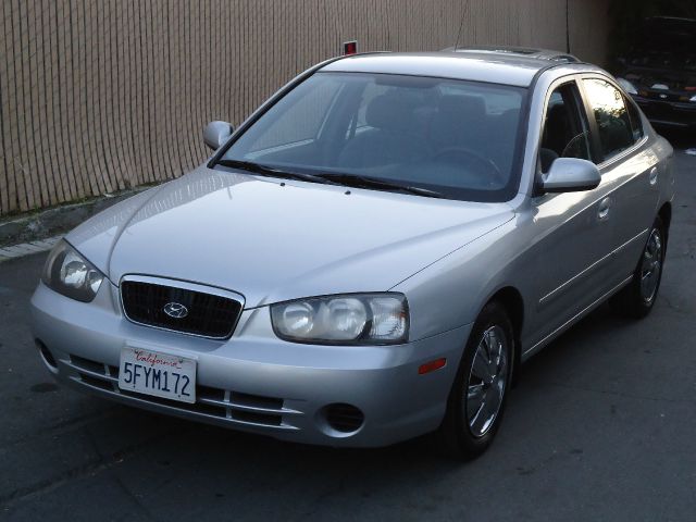 Hyundai Elantra 2001 photo 1