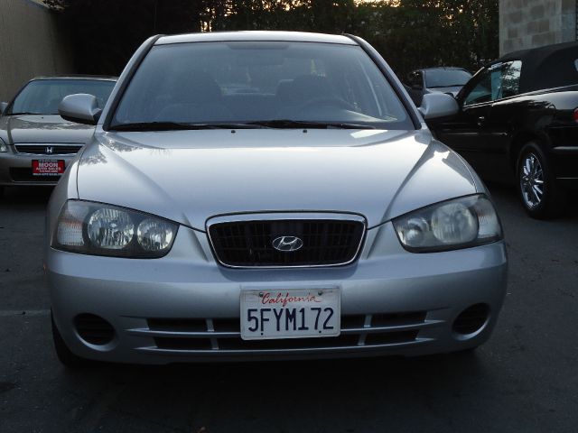 Hyundai Elantra 2001 photo 4
