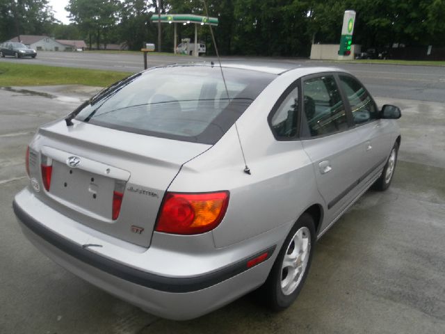 Hyundai Elantra 2001 photo 9