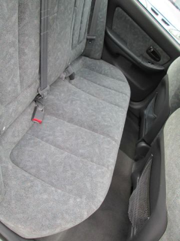 Hyundai Elantra 2001 photo 10