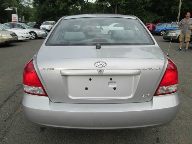 Hyundai Elantra 2001 photo 5