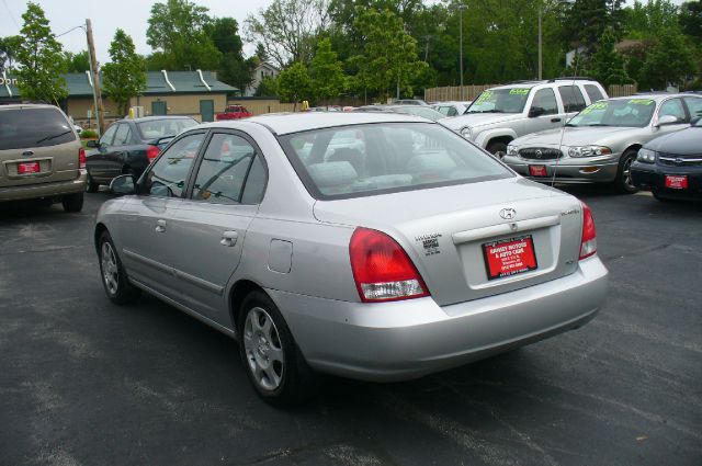 Hyundai Elantra 2001 photo 8