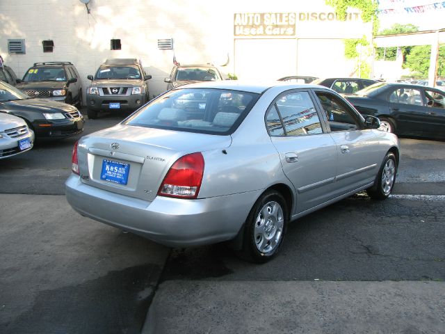 Hyundai Elantra 2001 photo 12