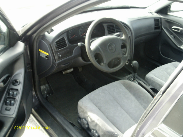 Hyundai Elantra 2002 photo 2