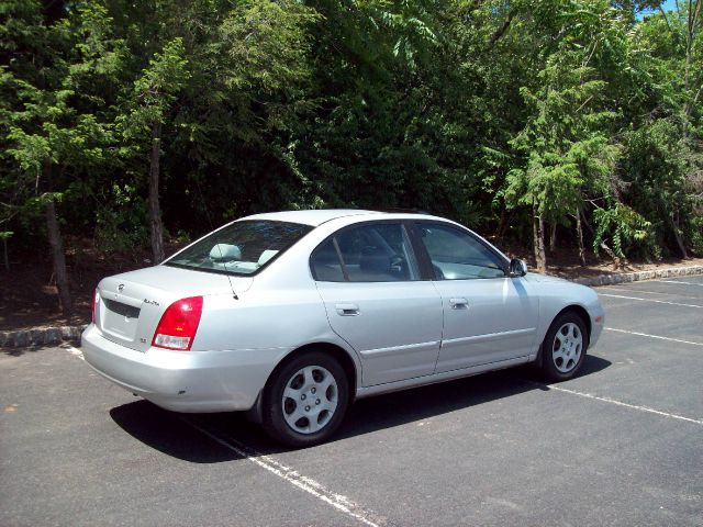 Hyundai Elantra FWD 4dr Sport Sedan