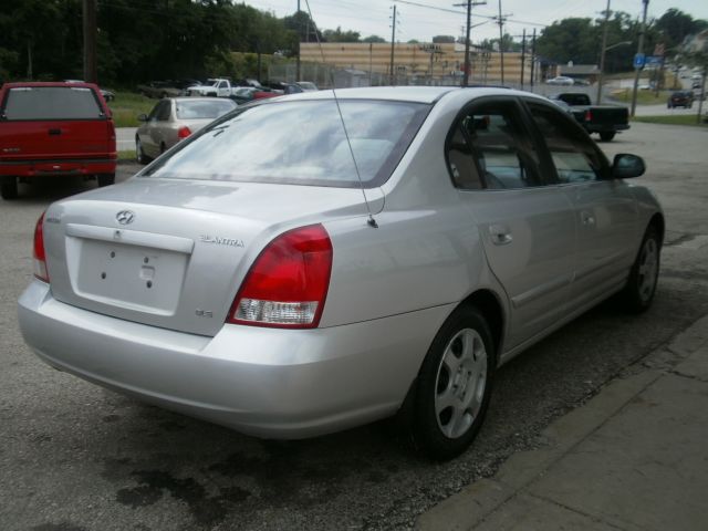 Hyundai Elantra 2002 photo 4
