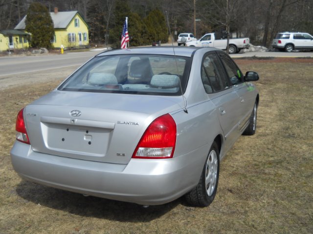 Hyundai Elantra 2002 photo 1