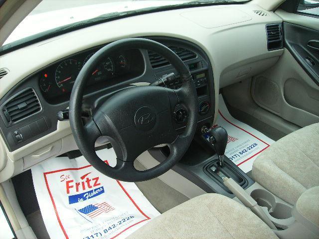 Hyundai Elantra 2002 photo 5