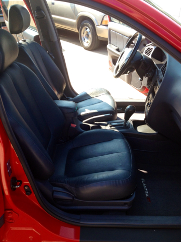 Hyundai Elantra 2002 photo 1