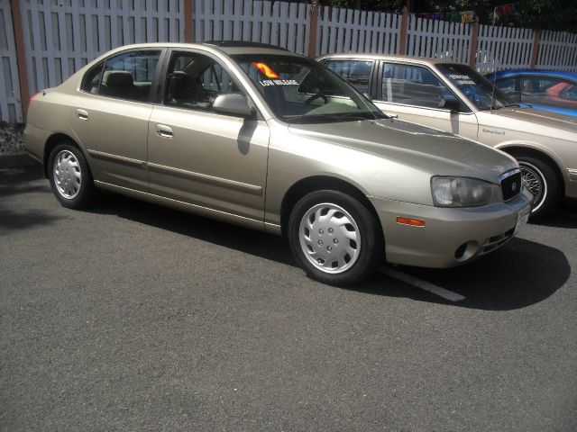 Hyundai Elantra 2002 photo 1