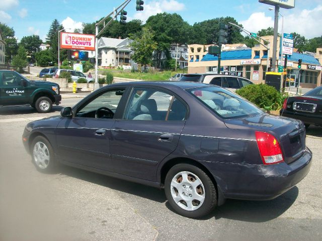 Hyundai Elantra 2002 photo 2