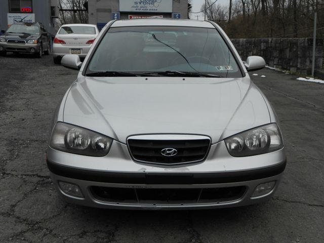 Hyundai Elantra 2002 photo 2